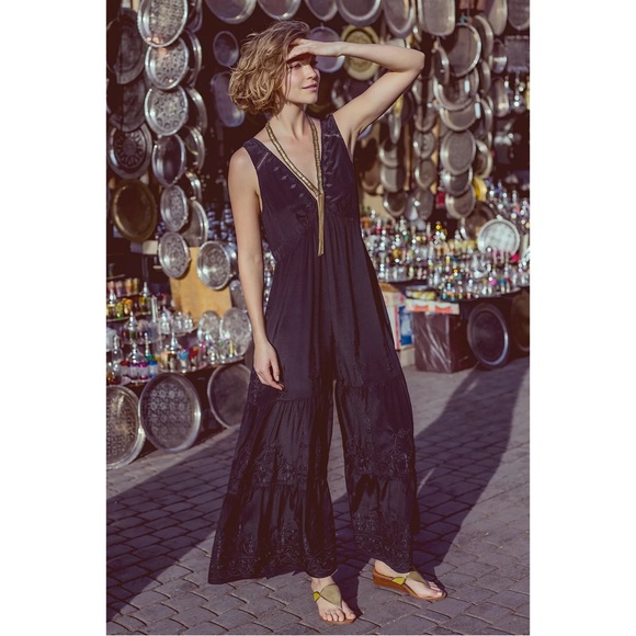 Anthropologie Embroidered Silk Jumpsuit by Elevenses NWT Size Small - Picture 6 of 16